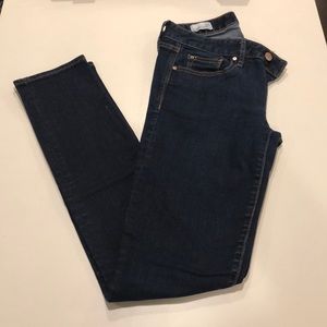 Dark wash gap jeans!